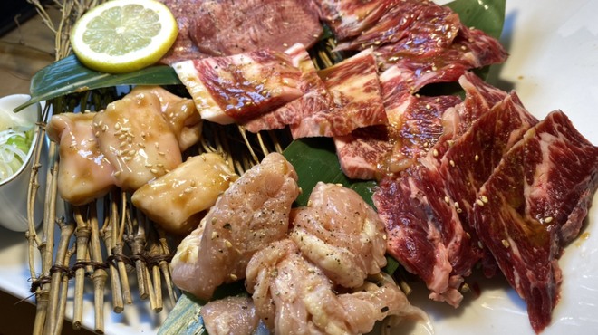 焼肉 紅牛 - メイン写真: