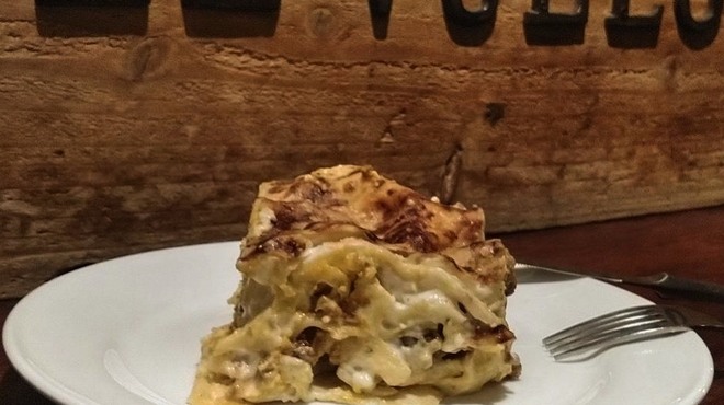 表参道バル エルヴエロ 表参道 肉バル 食べログ