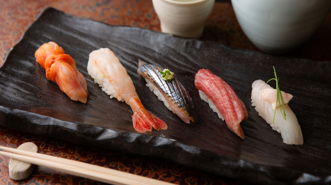 SUSHI 権八 西麻布 - メイン写真: