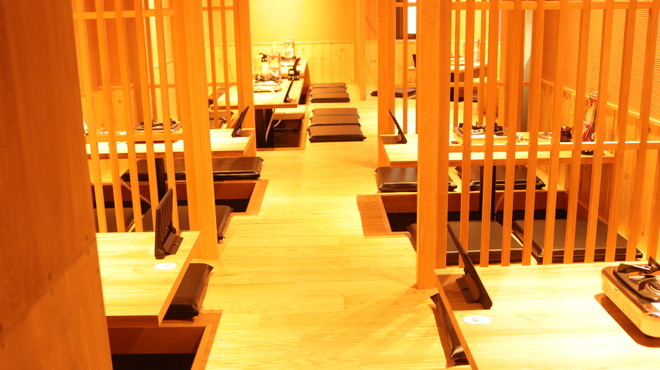 もつ鍋専門店 元祖 もつ鍋 楽天地 - 内観写真: