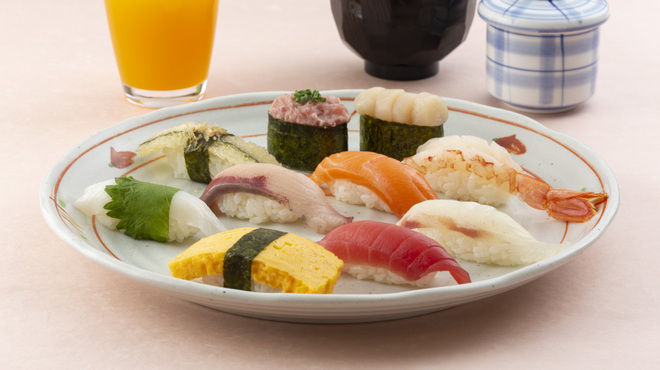 金沢まいもん寿司 センター南 センター南 回転寿司 食べログ