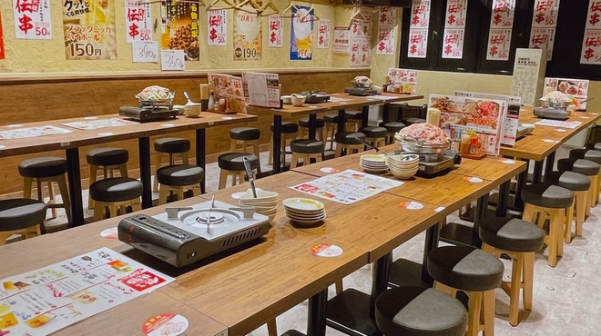 新時代 - 内観写真: