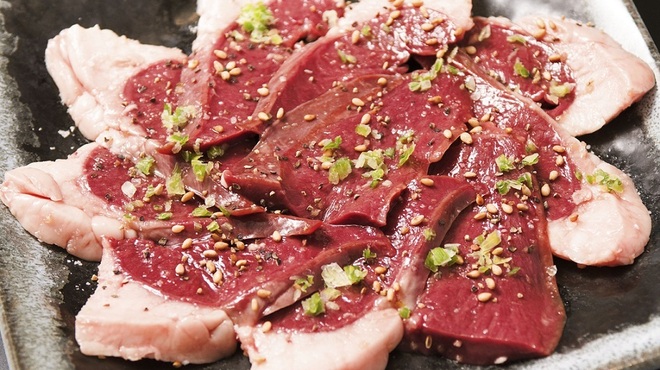 黒毛和牛焼肉 うしくろ - メイン写真: