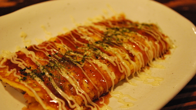 TAKOBIVA - 料理写真:たっぷりの豚バラをふんわり卵で包みました。 中から溢れ出すトローリチーズが絶品です。