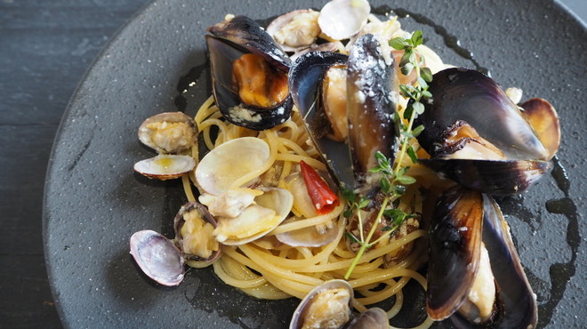 東京基地 - メイン写真: