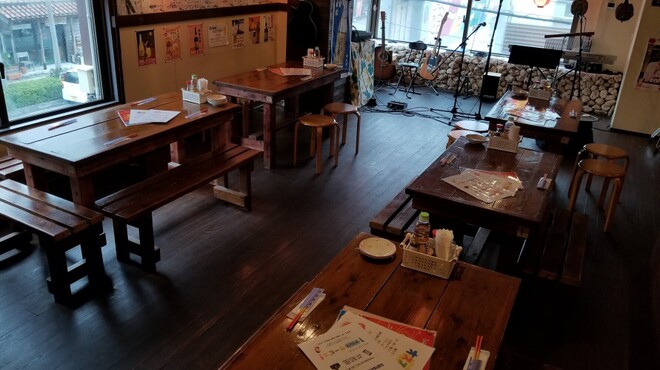 島唄三線ライブ居酒屋 結風 - メイン写真: