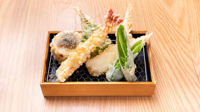 Ten Tora Shibuya Sukuranburu Sukuea Ten - メイン写真: