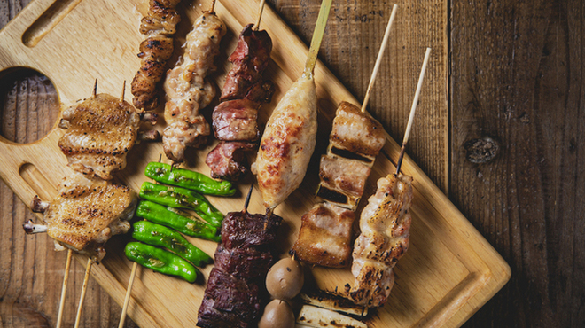 ヤキトリ、ワイン、日本酒、Q - メイン写真: