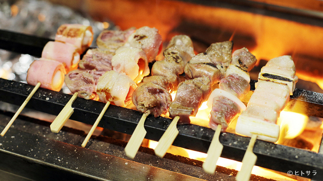 巧 - 料理写真:一本一本、丁重に焼き上げた焼鳥を心ゆくまで堪能