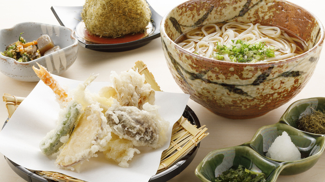 ジョウハナーレ - 料理写真:氷見うどんと天ぷらのランチ