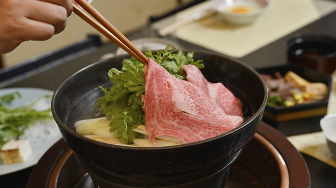 日本橋 伊勢重 - 料理写真:すき焼き