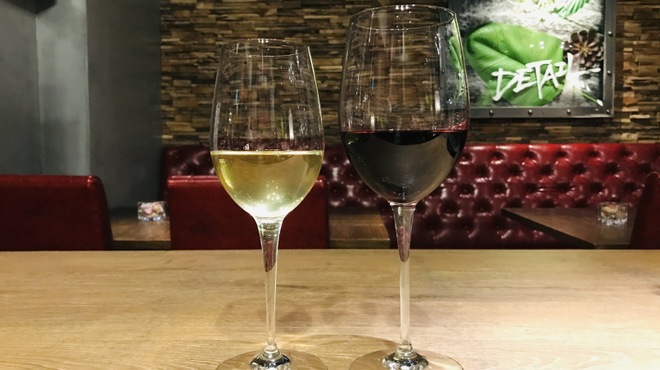 ディテール - ドリンク写真:ワイン（白/赤）