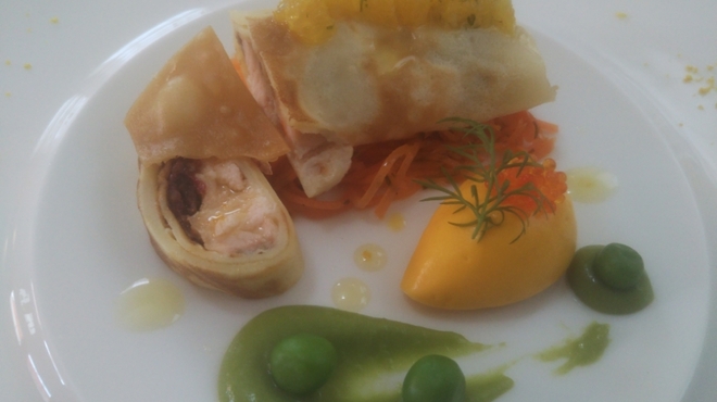 コット ア コット - 料理写真:前菜 サクラマスのクレープ包み