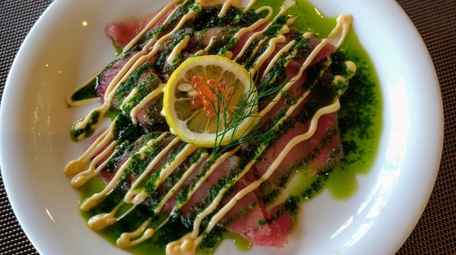 ビストロ ヴァンルージュ - 料理写真:マグロのカルパッチョ