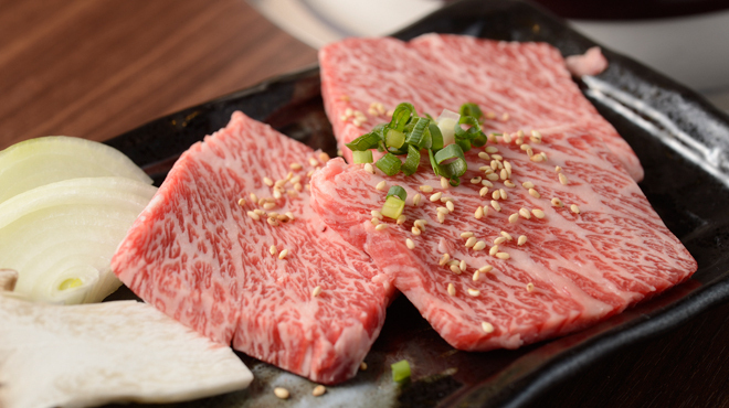 炭火焼肉・ホルモン 旭 - メイン写真: