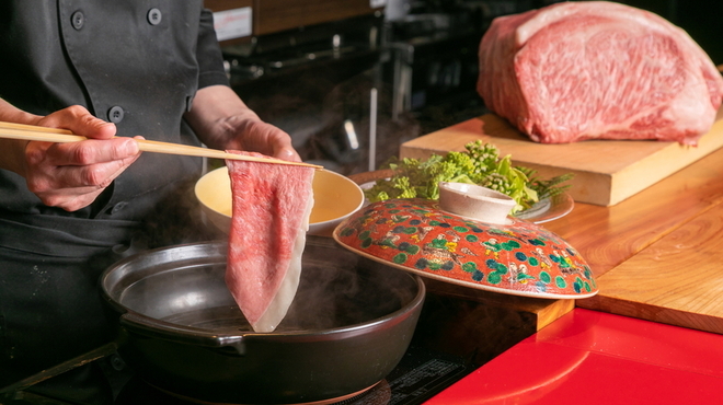 和牛ステーキ割烹 だいすけ - 料理写真:コース料理和牛しゃぶしゃぶ(調理中)