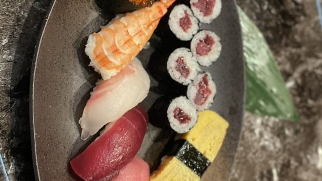 Isamu Sushi Honten - 料理写真:竹寿司