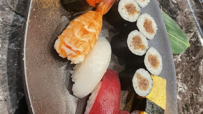 Isamu Sushi Honten - 料理写真:梅寿司