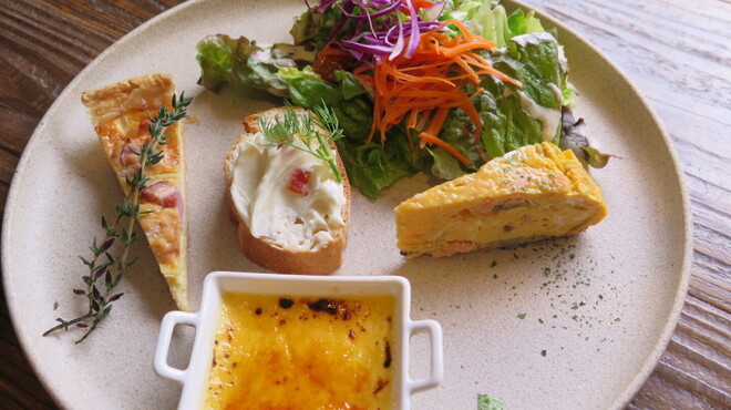 Bistro Cafe W - メイン写真: