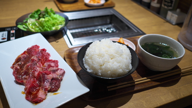 精肉店直営 焼肉定食 やまと 吉祥寺店 吉祥寺 焼肉 食べログ