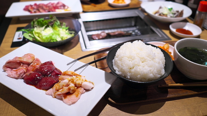 精肉店直営 焼肉定食 やまと 吉祥寺店 吉祥寺 焼肉 食べログ