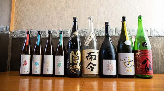 Sakana Sakaba Yuito - ドリンク写真:日本酒1