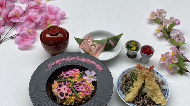 花月楼 - 料理写真:期間限定！さくら御膳