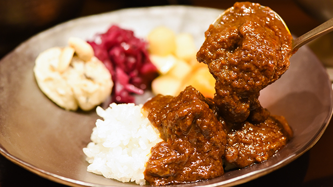 一体感 甘辛カレーと土鍋ごはん 築地 欧風カレー 食べログ