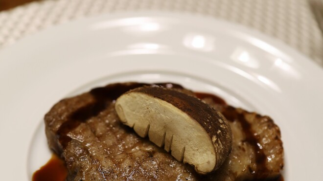 唐草館 - 料理写真:メインのお肉