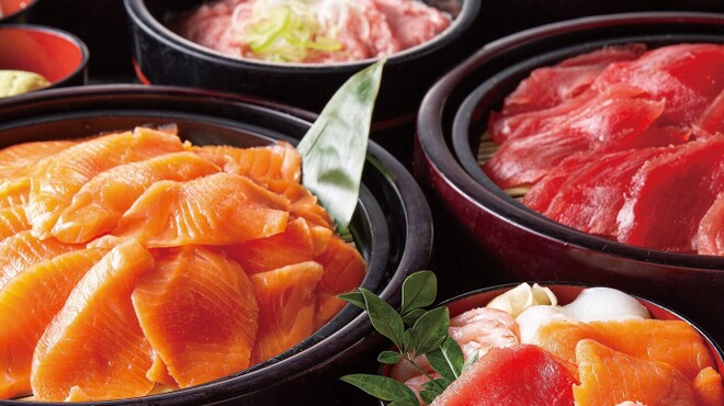 レストラン ラ･ベランダ - 料理写真:＜土日祝日ランチ限定＞海鮮丼