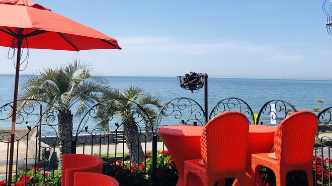 miele the garden - 内観写真:天気の良い日のテラス席は超オススメ♪