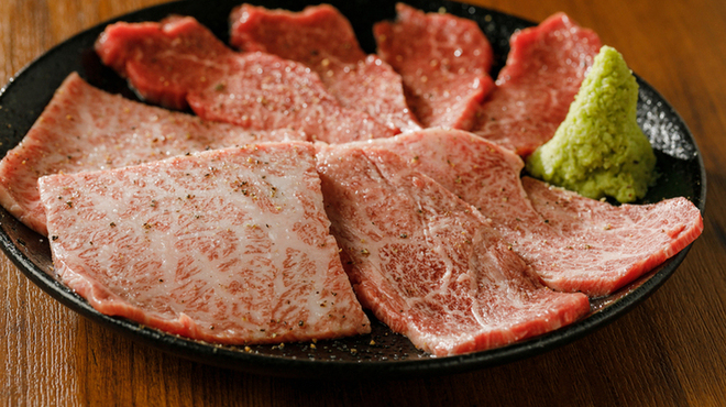 焼肉 三ちゃん - メイン写真: