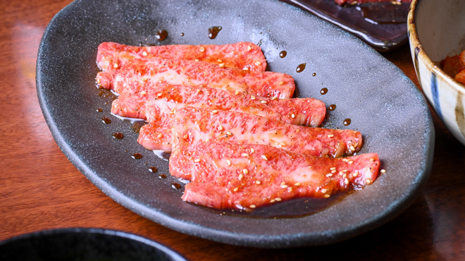 炭火焼肉酒家 びっくりや - メイン写真: