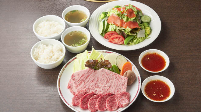 Yakiniku Dokoro Ippin Ichie - 料理写真:柑子コース