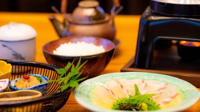 人丸花壇 鯛庵 - 料理写真:ご飯はお客様の目の前で炊き上げます