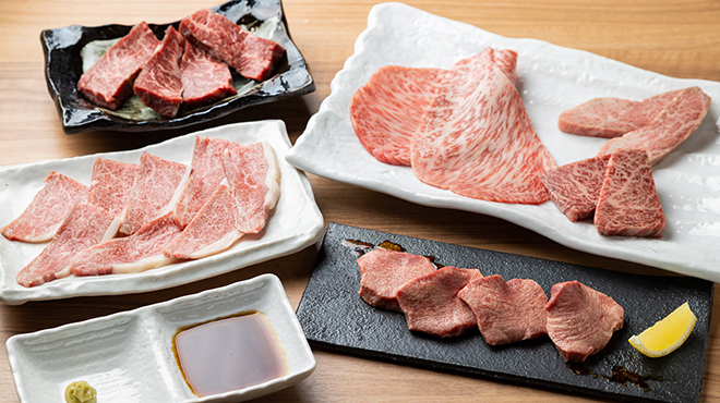 焼肉 牛猿 - 料理写真:お肉集合
