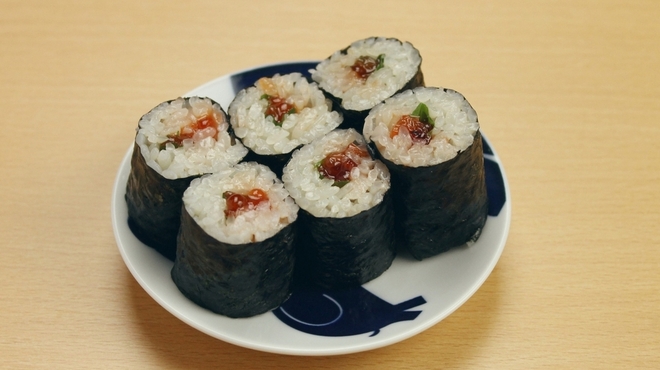 寿司とワイン サンチャモニカ - 料理写真:紅鮭のすじこ巻