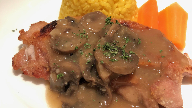 サラファン - 料理写真:6/21〜26の週替わりランチ　若鳥のソテーマッシュルームソース