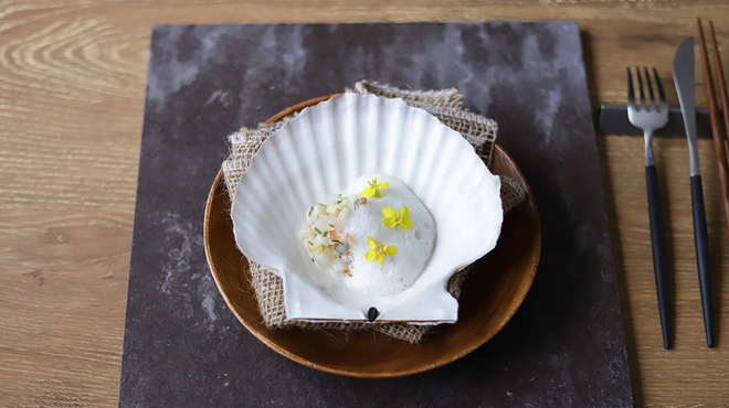 credo - 料理写真:ホタテ　リンゴ　アーモンド