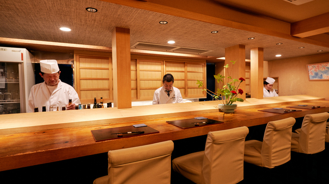 魚匠 基  大門町 - メイン写真: