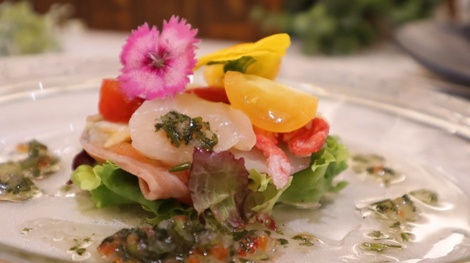 スカーサ - 料理写真:鮮魚のカルパッチョ