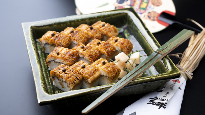 おく村 - 料理写真:鱧ずし