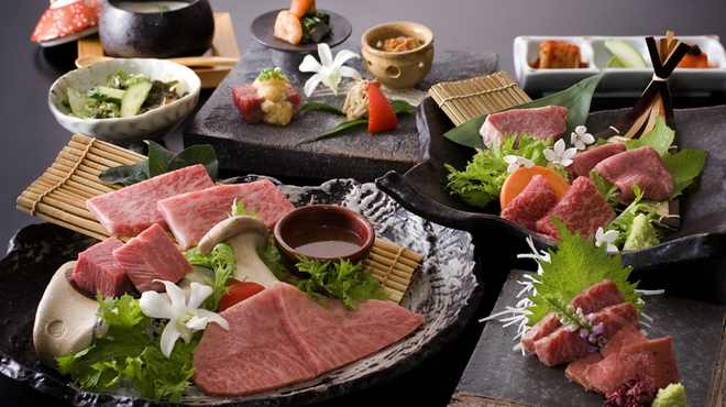 備長炭焼肉としゃぶしゃぶ 仔虎 - メイン写真: