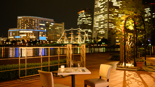 アニヴェルセルカフェ みなとみらい横浜