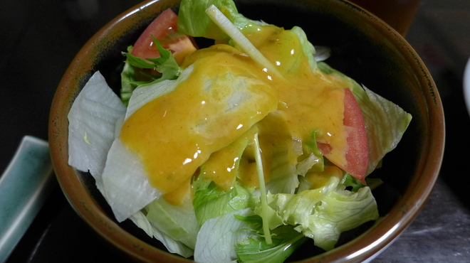 牛幸 本店 - 料理写真:サラダ