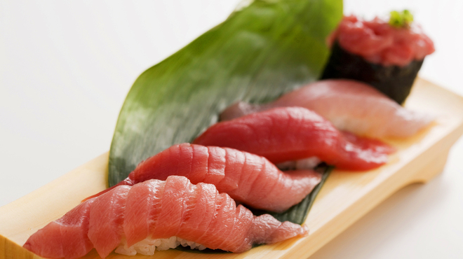 沼津魚がし鮨 流れ鮨 藤枝駅南口店 藤枝 寿司 食べログ
