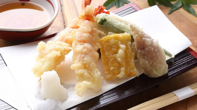 釜飯と割烹料理のお店 KIRAKU - メイン写真: