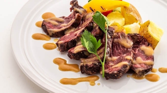 LUXURY BAR MILAS  - メイン写真: