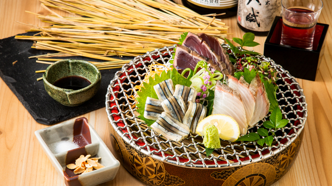 黒豚しゃぶしゃぶと溶岩焼きが 自慢の居酒屋 くろ屋 - メイン写真: