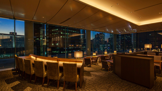 Lounge South Court